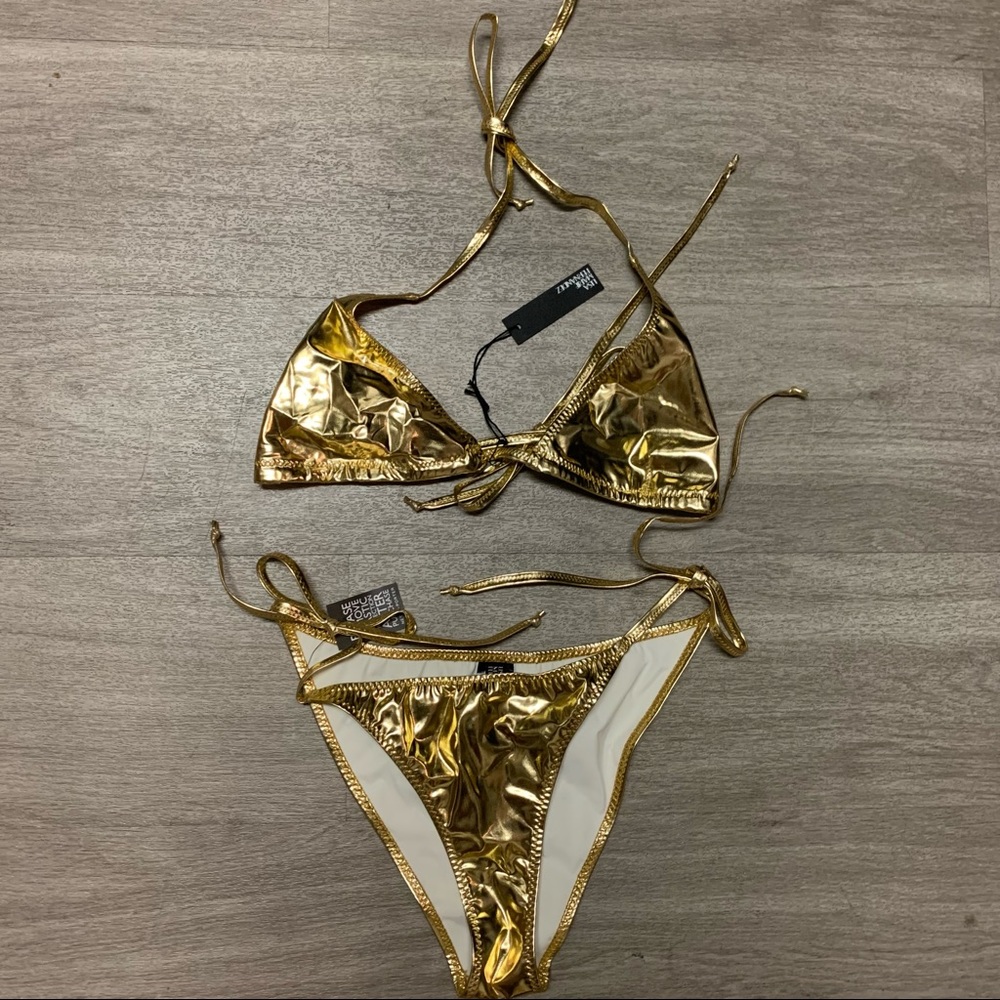 Lisa Marie Fernandez bikini